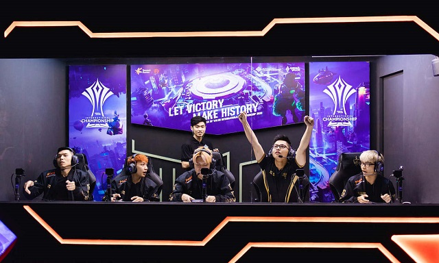 MOBA - Đấu trường trực tuyến nhiều người chơi